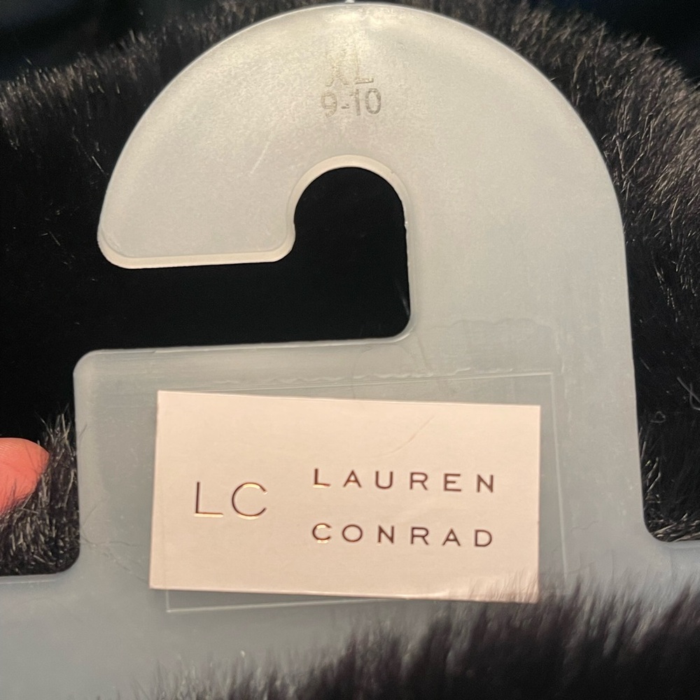 LC Lauren Conrad Black Faux Fur Boots / WITH TAGS! - Picture 3 of 8